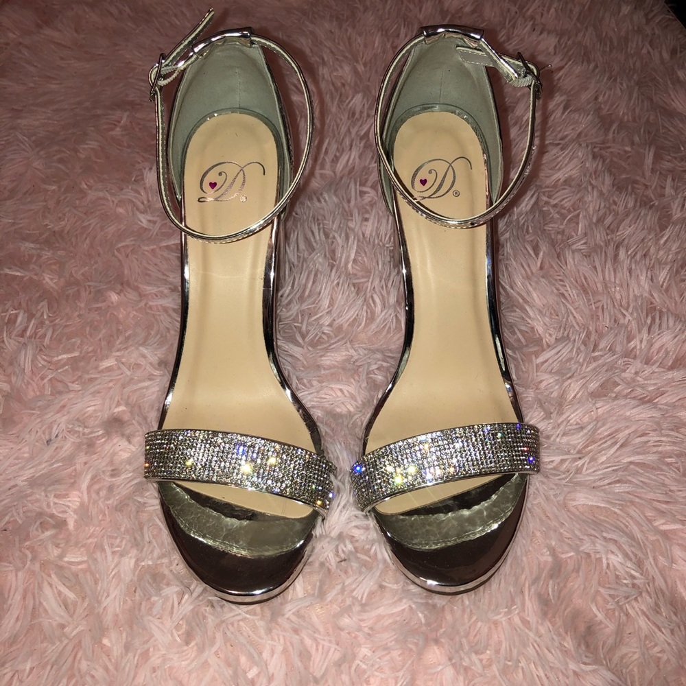 Silver Elegant Heels - Size 8.5